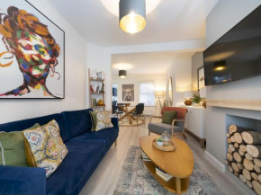 Pass the Keys 58 LW Ave Stunning 2BR Terrace Top Location Lots Nearby